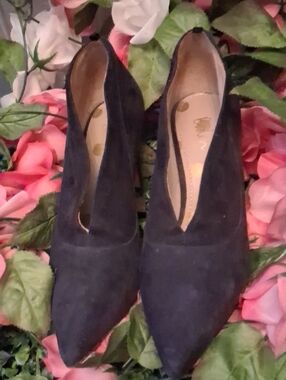 Boden Black Pointed Suede Heel Pumps